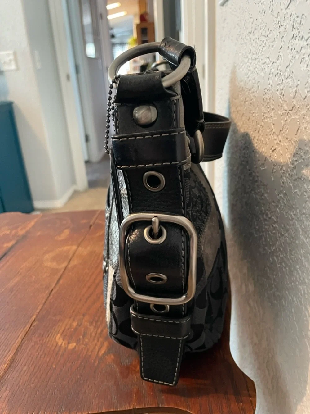 Gorgeous rare Coach shoulder bag. Black and shades of gray patchwork. - Picture 6 of 8